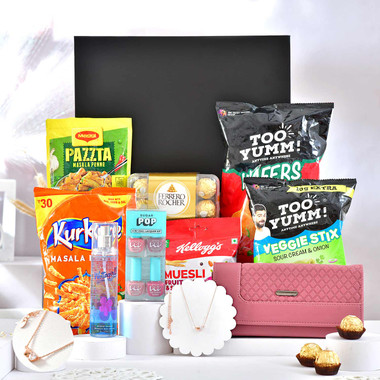 Read more about the article Style and Delight Gift Box