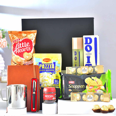 You are currently viewing Coffee and Treats Essentials Gift Hamper
