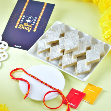 You are currently viewing Bhaidooj Special Kaju Katli Gift