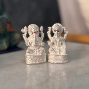 Read more about the article Buy 925 Silver Ganesha Laxmi Statue 20gm Online To Australia| Rakhi.com
