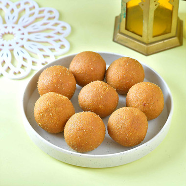 You are currently viewing Diwali Good Wishes With Besan Laddu