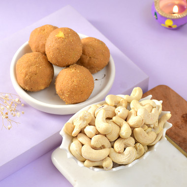 Read more about the article Diwali Laddu & Cashew Hamper