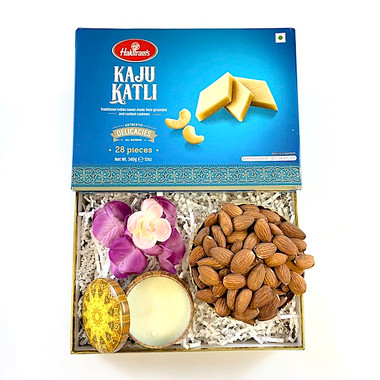 You are currently viewing Kaju Katli Sweet With Shubh-Labh