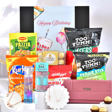 You are currently viewing Birthday Bliss & Style Hamper