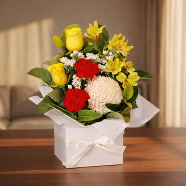 Read more about the article Eternal Red Roses Bouquet