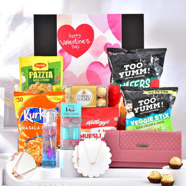 Read more about the article Valentine’s Day Luxury Gift Box for Her