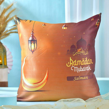 Read more about the article Personalized Ramadan Mubarak Cushion | Ramadan & Eid Gifts USA