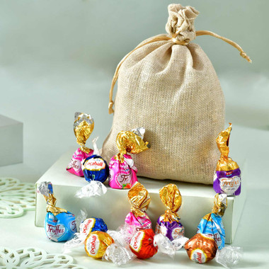 Read more about the article Truffle Chocolates in Potli Bag- 200gms