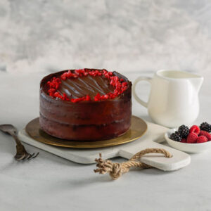 Read more about the article Chocolate Berry Cake in UAE