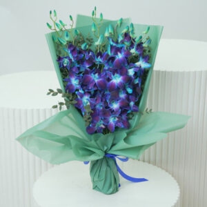 Read more about the article 6 Blue Orchid Bouquet with Elegant Wrapping