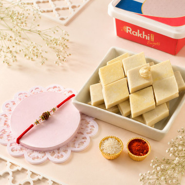 Read more about the article Krishna Bansuri Rakhi With Gourmet Hamper