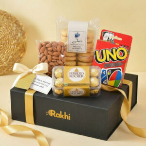 Read more about the article Ultimate Fun & Treats Gift Hamper