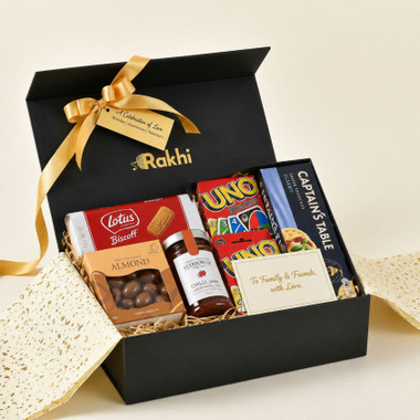 Read more about the article Family Fun & Gourmet Delights Hamper