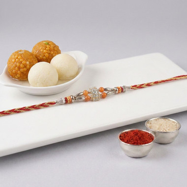Read more about the article Bhai Rakhi With Rasgulla And Motichoor Laddu